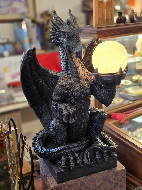 Obsidian Seer Dragon Lamp